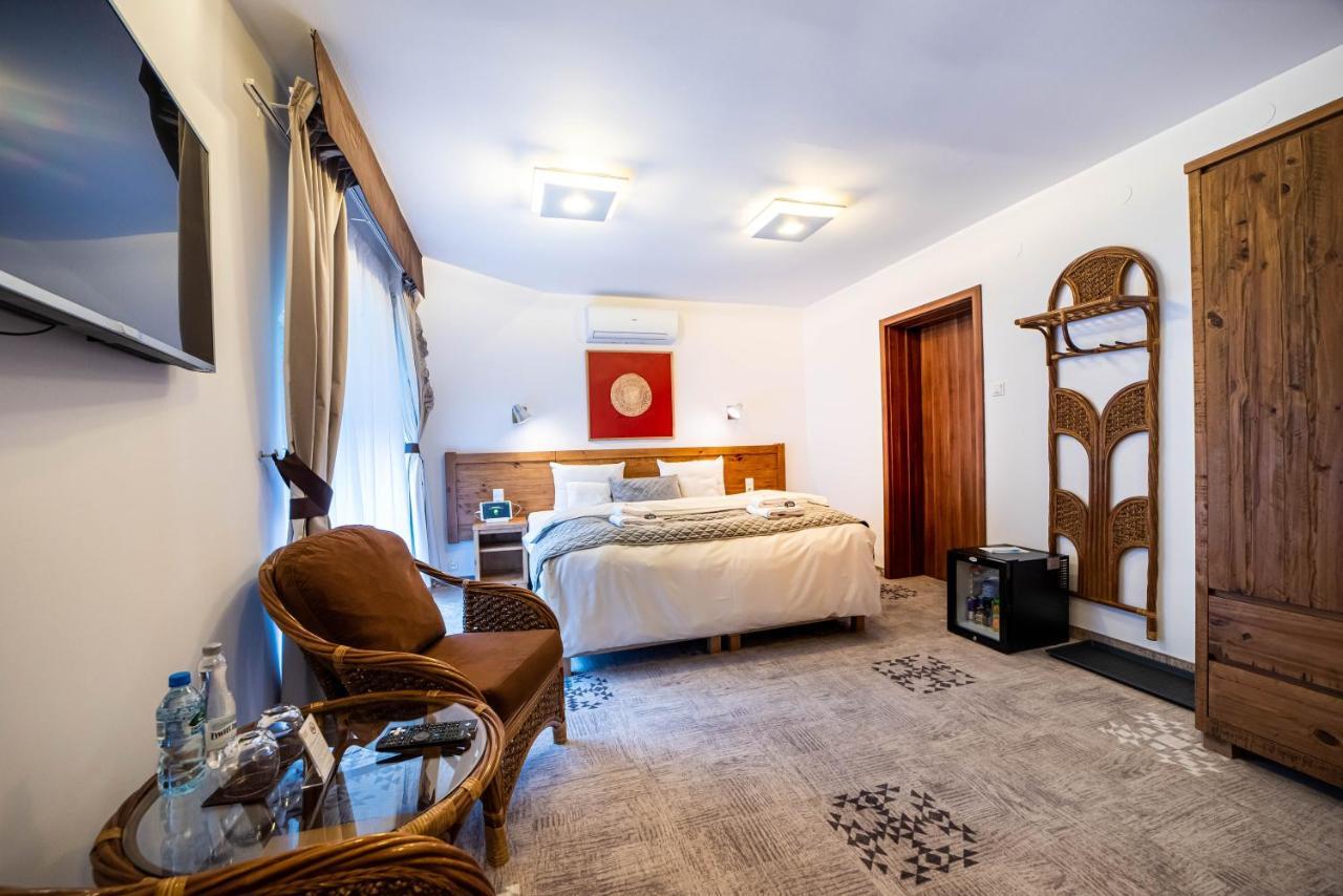 Apartamenty Przy Hotelu Zywieckim Przylekow Экстерьер фото